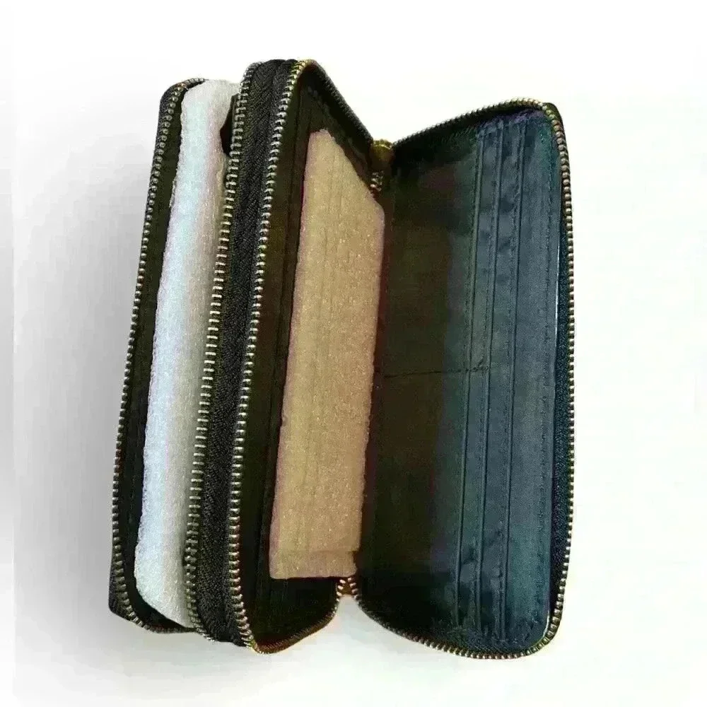 Beyoncé WALLET FASHION MAG COVERS RARE Beyoncé Rihanna Janet NWT